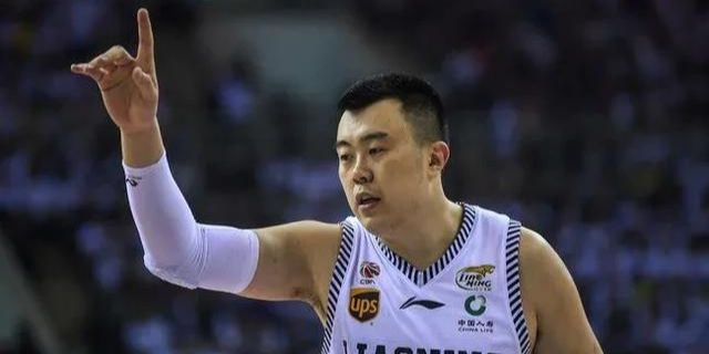 扣篮|为什么cba的中锋都很少扣篮？