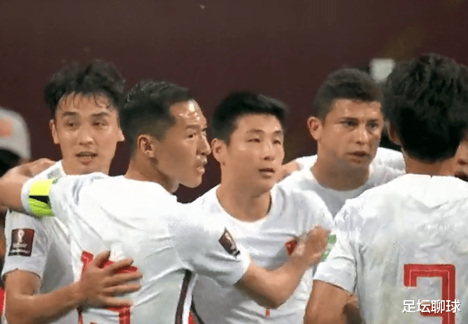 韩国队|5-0!韩国队抢回小组第1,国足出线形势:距前5仅差2分,希望还在