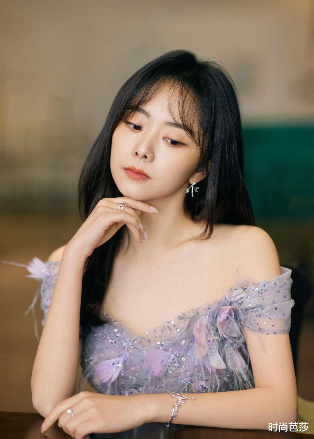 刘海|长成她这样，才敢叫“美人天花板”吧？