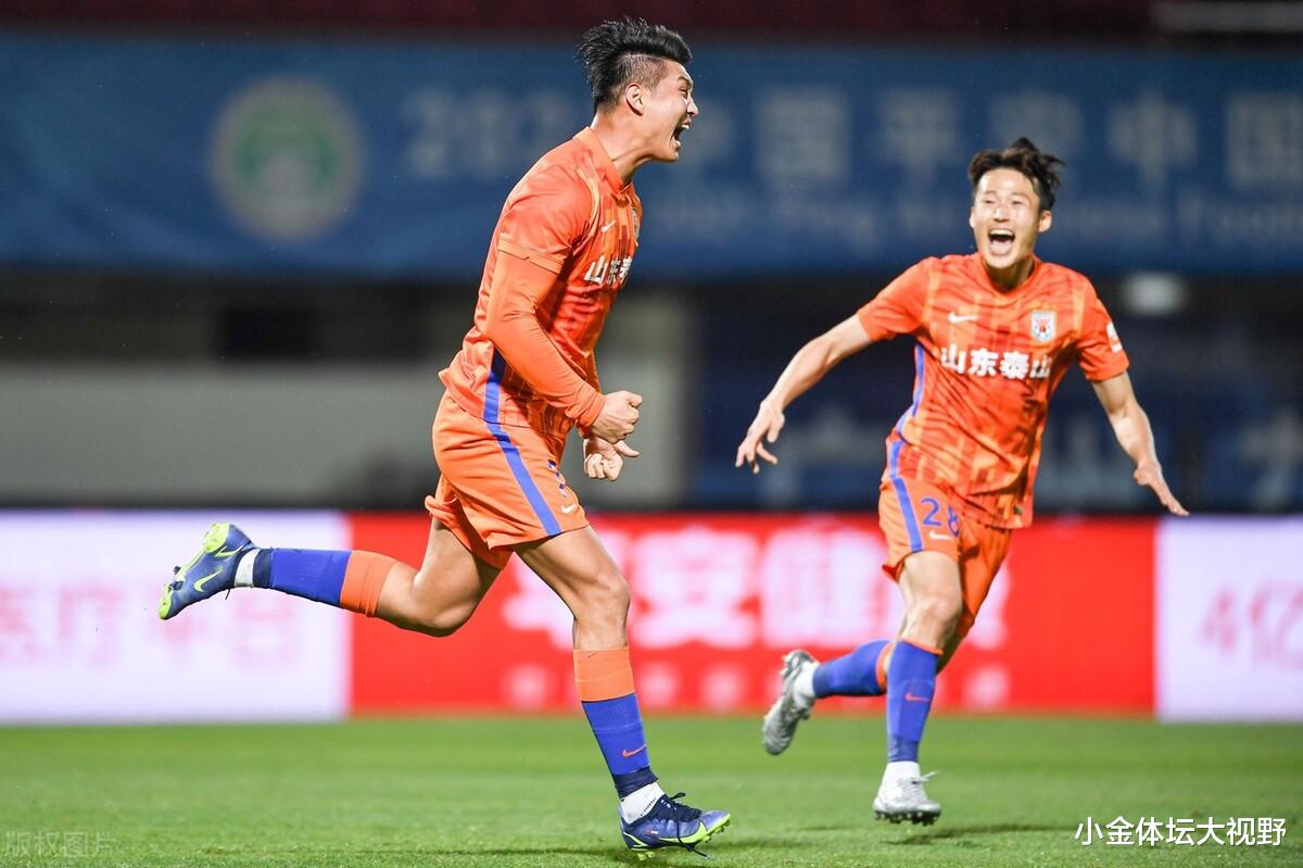 中超|曝中超重要环节被取消：踢完比赛直接颁奖，想热闹也热闹不起来