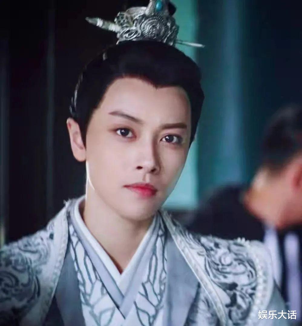 林青霞|别以为扎个马尾就是女扮男装，这9位女星的反串，才叫不糊弄观众