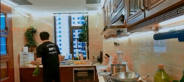 画江湖之不良人|一个月生活费65万，孩子全身都是奢侈品，这钱是怎么赚来的？