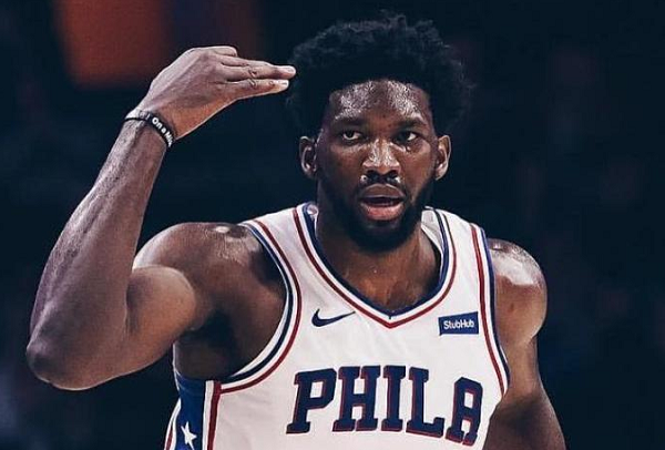 斯蒂芬·库里|威少轰25+14+14仍无缘今日最佳!对不起,你碰到库日天了!