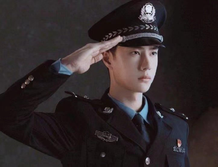 井柏然|《长空之王》将袭，韩寒监制，男主王一博，看到女主：票房稳了？
