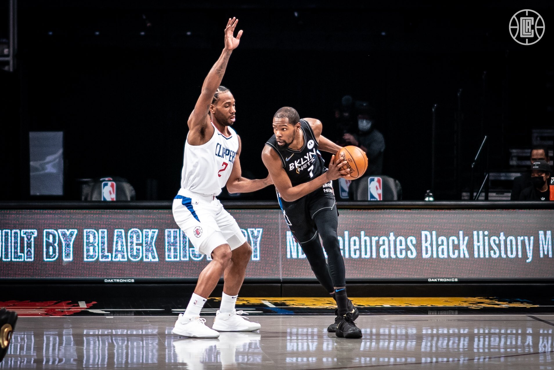 篮网队|篮网击败快船！三巨头90分太狠，杜欧登统治末节，乔卡空砍59分