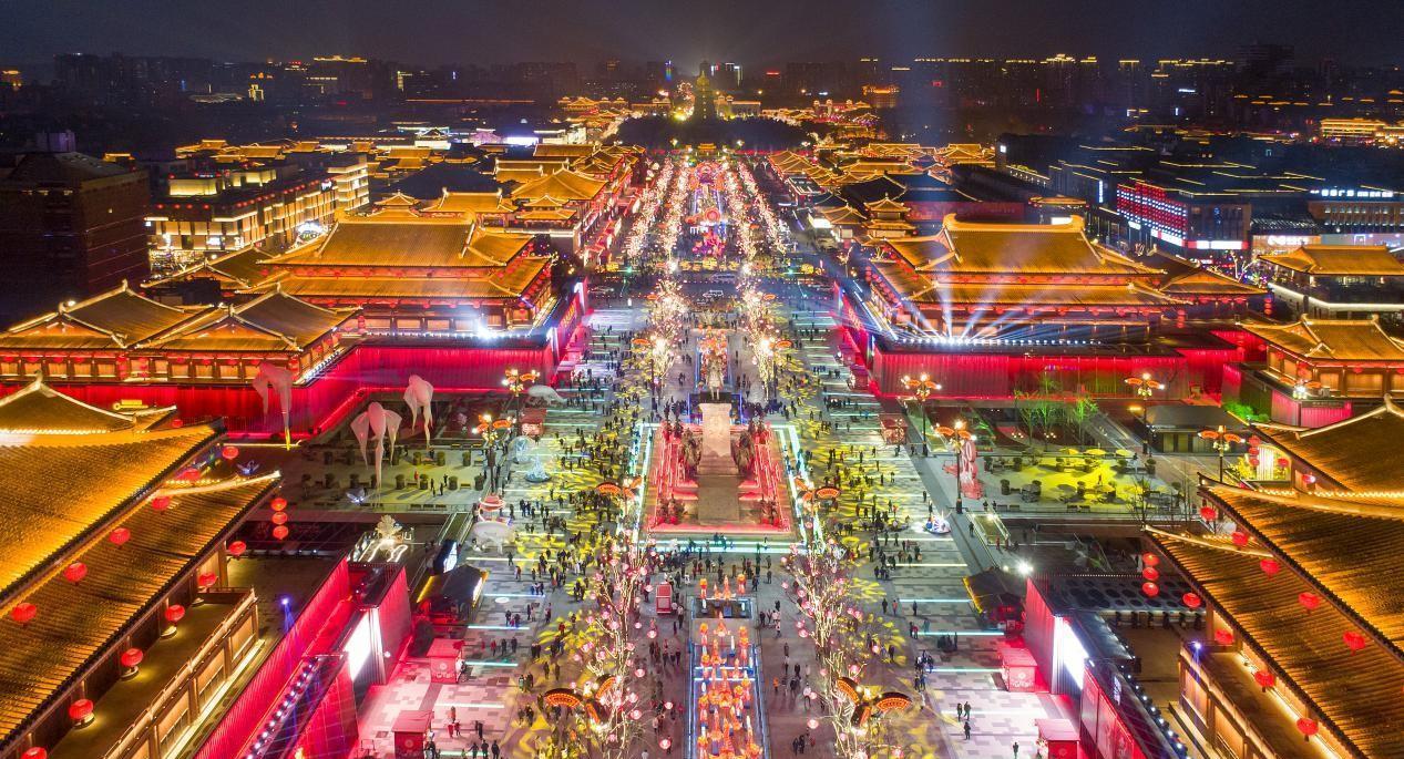  我国第一“夜景城市”，超越北上广，环境优美，值得一看