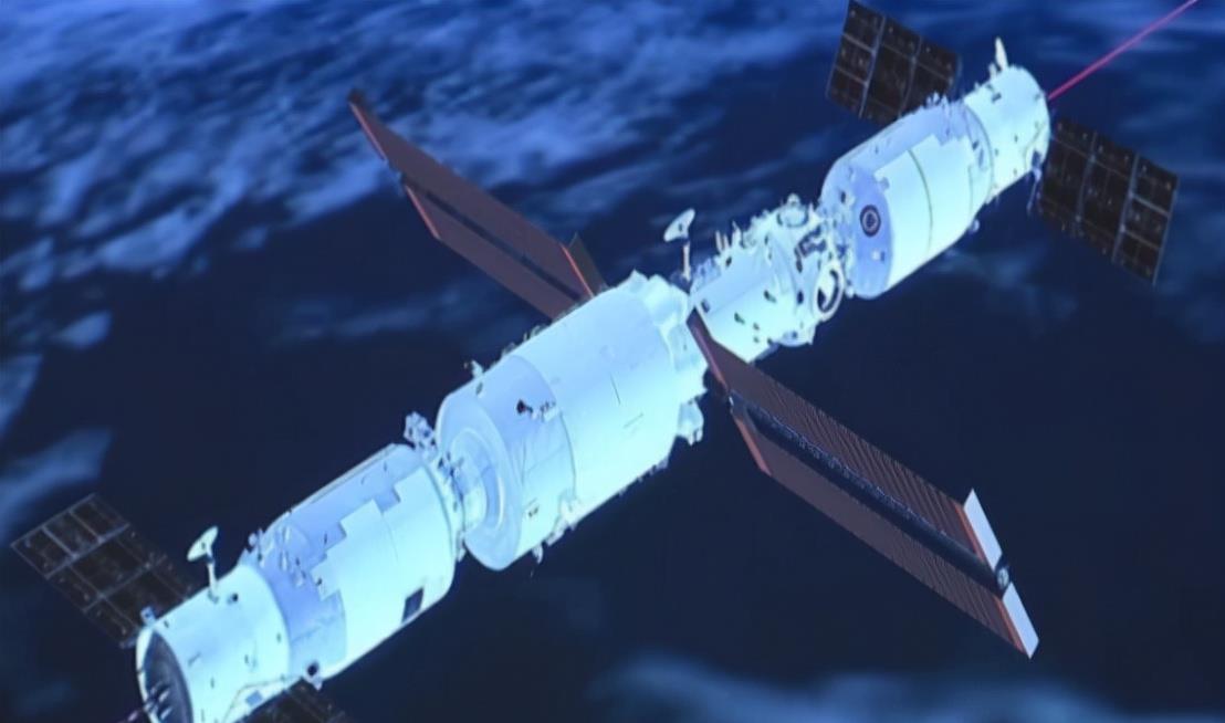 太空授课期间，天宫空间站飞行姿态为何倒扣？与太阳有关