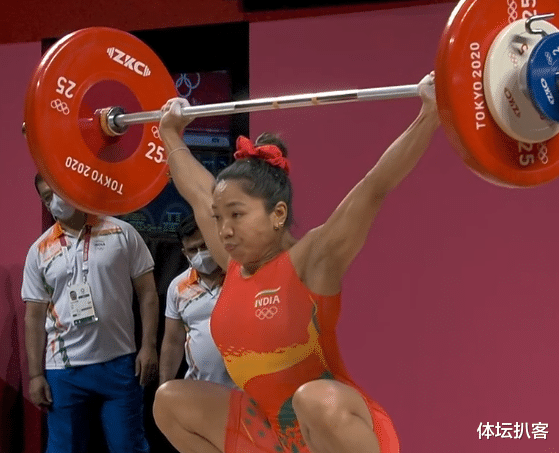 遇合情感攻略|中国第2金！举重名将侯志慧夺冠，捧保温杯喝热水，打破奥运纪录