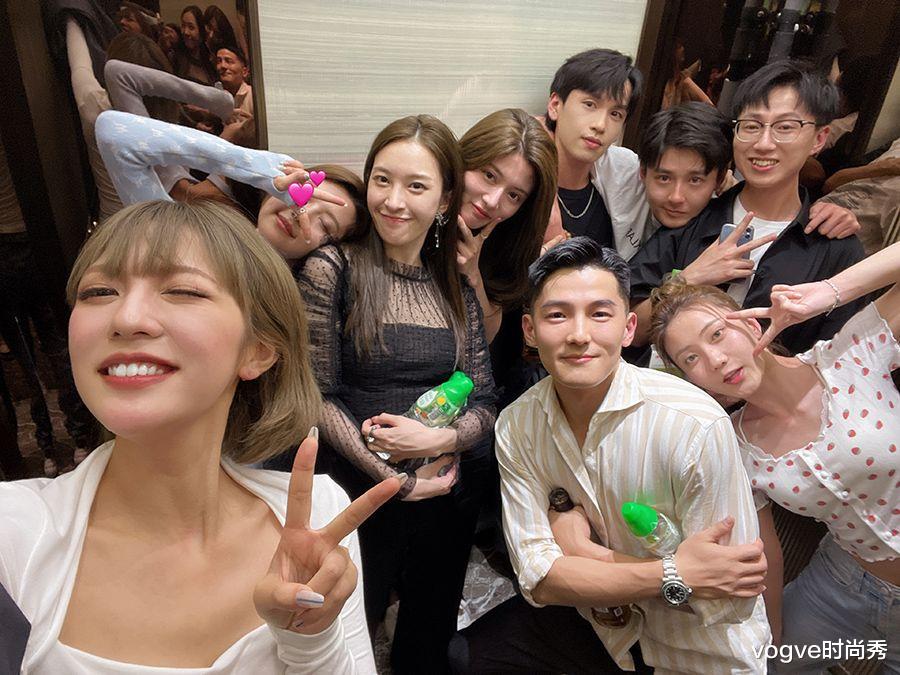 vogve时尚秀|心动的信号4：小孔最终告白翻车，男嘉宾深情告白惹哭方彬涵
