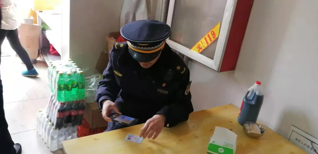 态度青岛 李沧区综合行政执法局：执法和普法两手都要硬