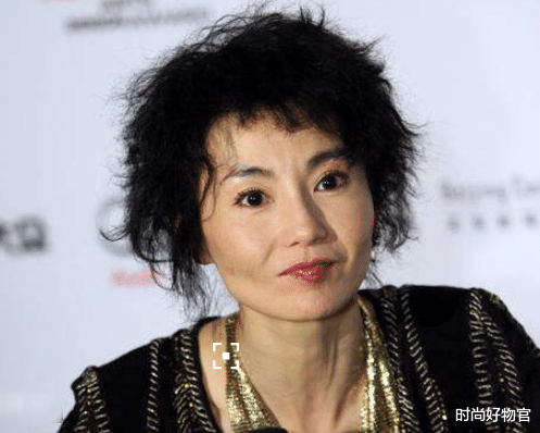 时尚好物官|大众跟风打“美容针”，明星却改用“美容仪”，看到变化就懂了