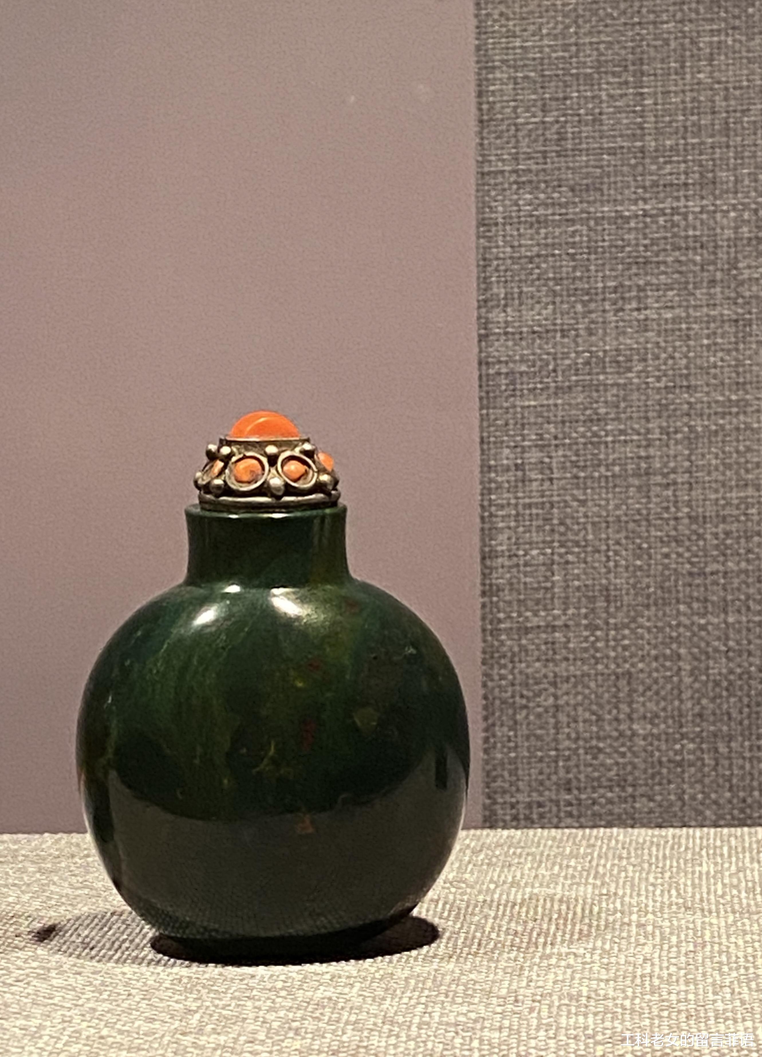 翡翠|辽博鼻烟壶展:有一种叫影子壶