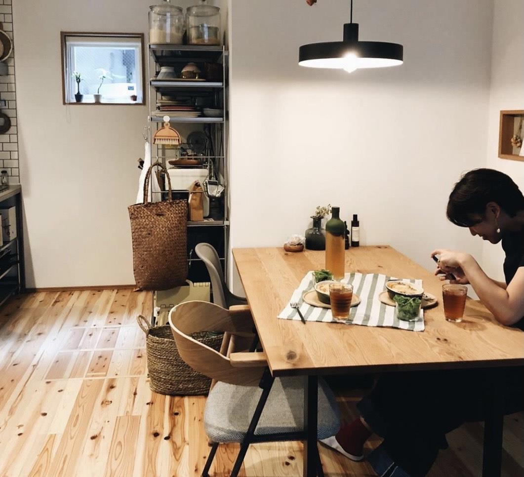 日本夫妇的独处时光,圈粉无数!家居布置得复古文艺,超有格调!