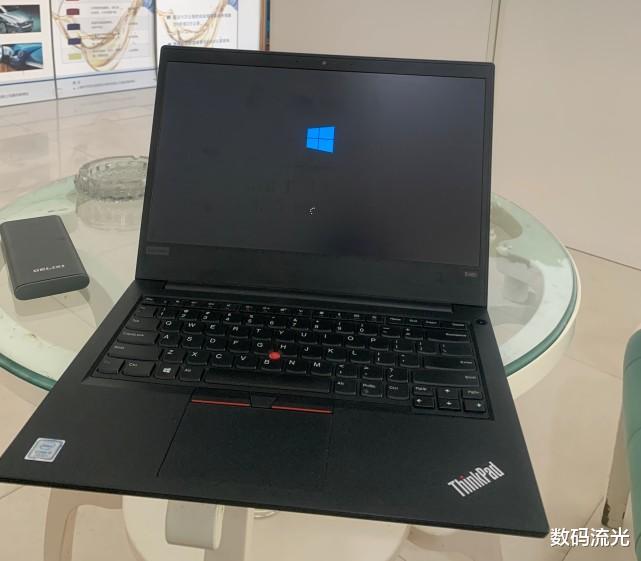 固态硬盘|上门修电脑，客户不想多给钱让我免费修，别怪我拿电脑“出气”！