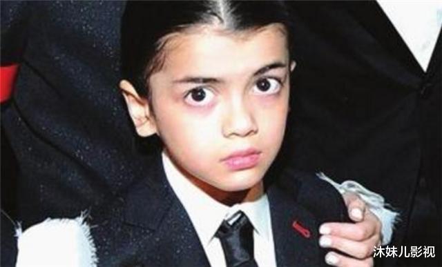 迈克尔·杰克逊|迈克尔杰克逊3子女现状：长子遗传父亲得病，小儿子跟迈克最像！