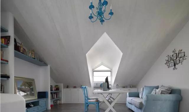 媳妇为了赠送面积,不顾全家反对买顶楼,装修完集体都被打脸了