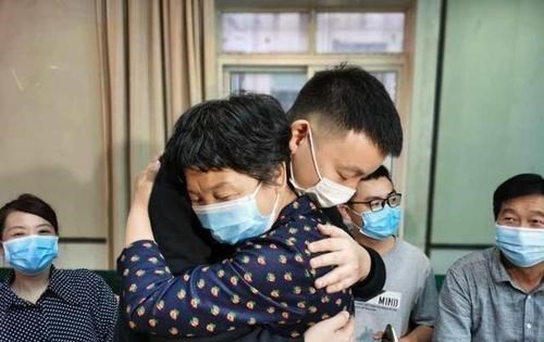 姚策|姚策老婆熊磊：郭威一个月工资2000块，是姚策辍学，不是郭威