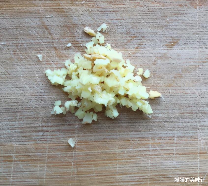 西红柿|夏天要多做这道汤给家人喝，孩子补钙睡眠好，女性美容护肤抗衰老