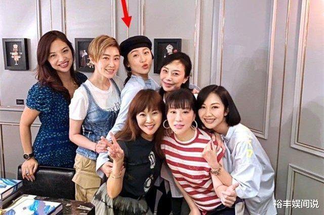 吕良伟|关之琳吕良伟大跳热舞，相差六岁却更显老，状态差到被指像蔡明