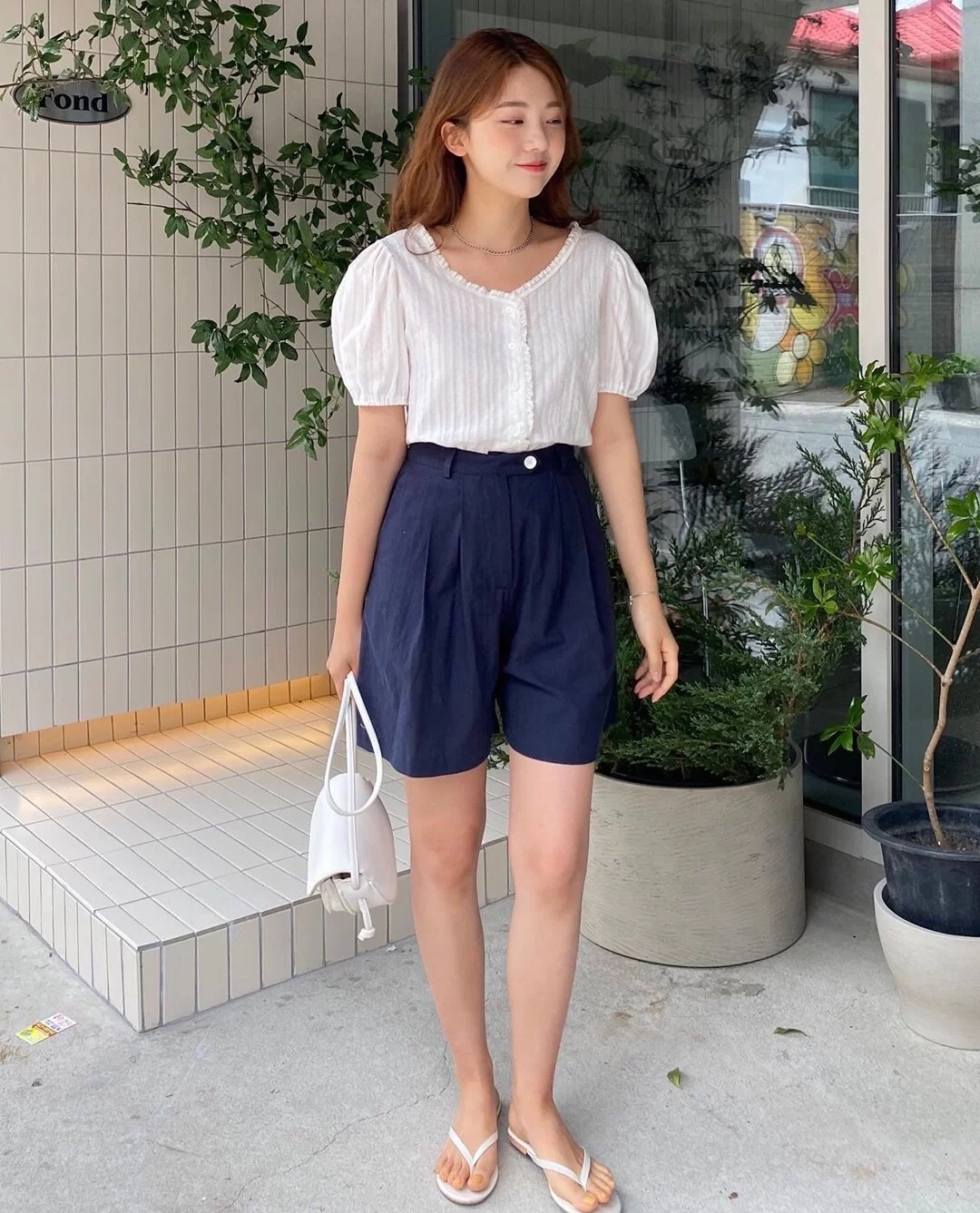 猫姐品衣有道|阔腿裤Out！夏季的潮裤C位应该是“爸爸裤”，时髦到不像话