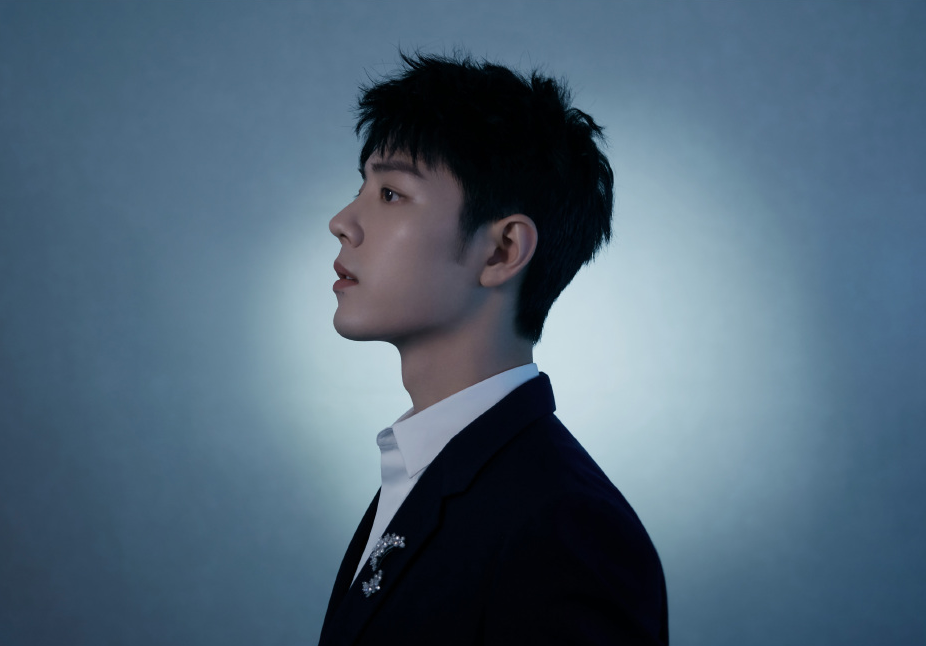 刘涛|肖战粉丝被曝遭品牌方发文内涵，图文醒目引争议，蹭热度好手段？