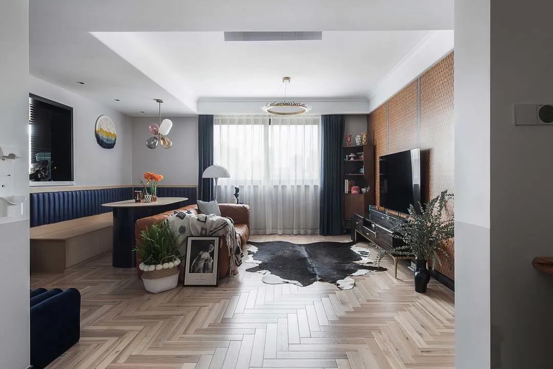 |120㎡户型，现代混搭风，客餐厅和厨房的设计很有特色