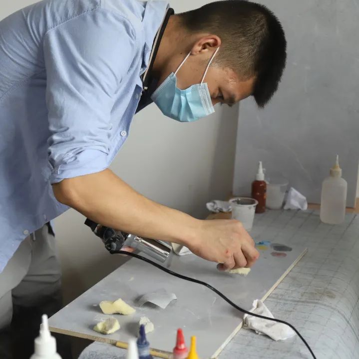 尊艺家具修复 尊艺第八期科技木瓷砖培训到底发生了什么？