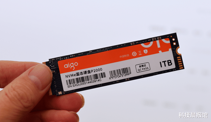 固态硬盘|刷爆值得买的1TB固态硬盘长什么样?网友:买到就赚