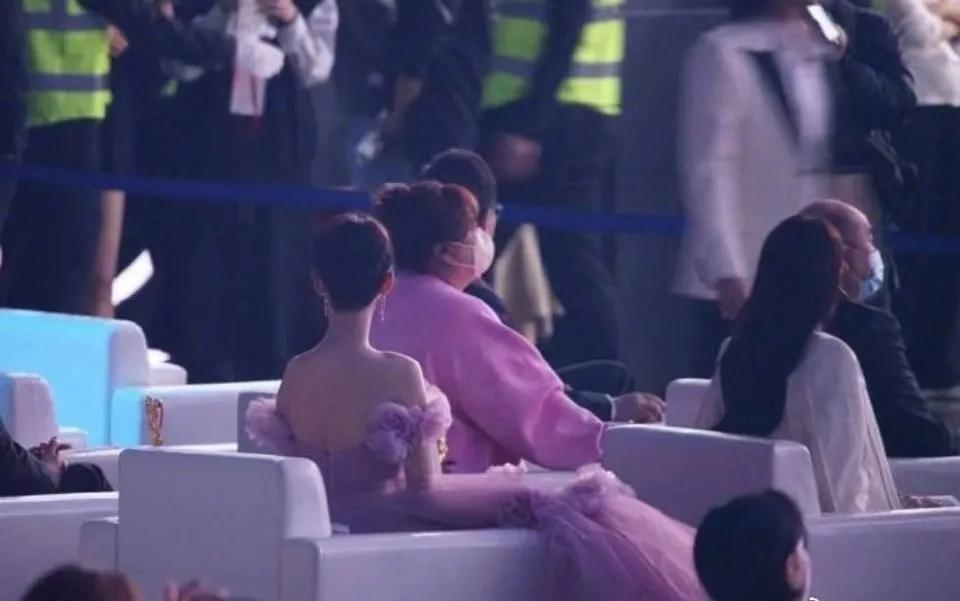 杨紫|网曝女童星靠医美手段瘦身，全身打针进行颜值改造，杨紫躺枪