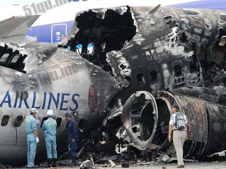 菜菜叶|华航空难事件揭秘：诡异录音隐藏着什么秘密?