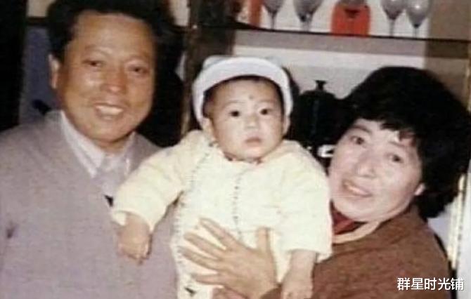 风起洛阳|井柏然：出生28天被抛弃，靠爷爷奶奶养大，爆红后与父母重新相认