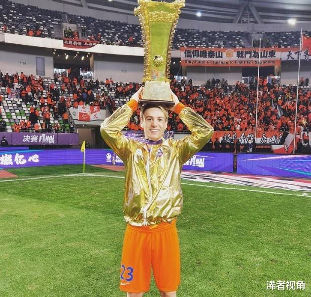 山東魯能|突發(fā)！巴西媒體再現(xiàn)爭議報道：山東魯能遭重創(chuàng)，球迷罵聲一片