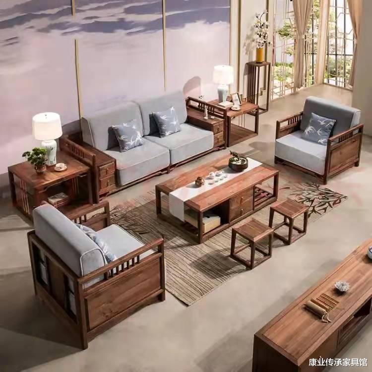 永不过时的胡桃木，打造时尚雅致的新中式家居空间