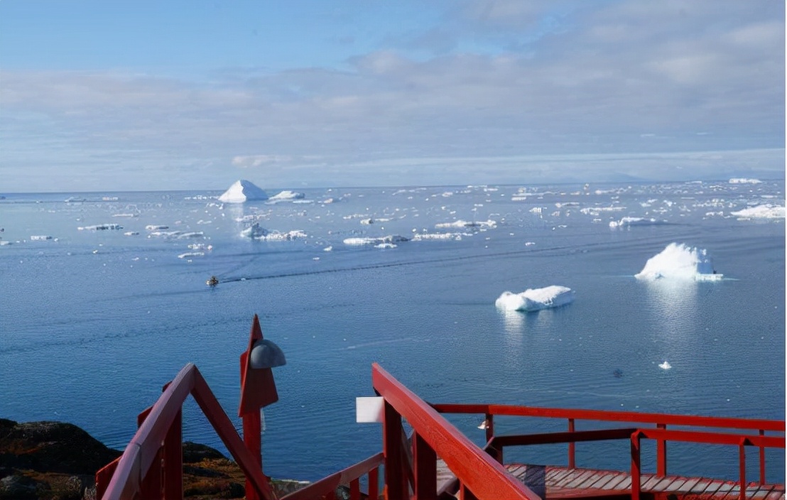 北极 世界大陆多了一处，还在不断扩大，上面还发现了生命！
