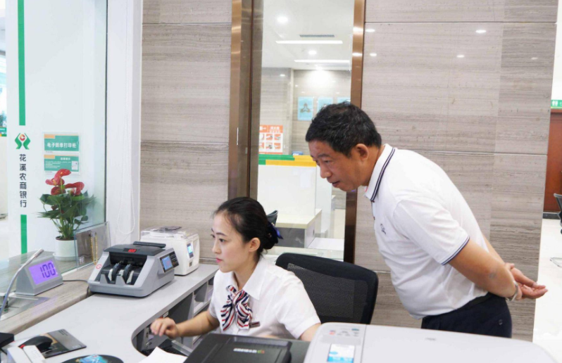 招聘|又一铁饭碗公开招聘，正式编制还不用加班，薪资待遇也很可观