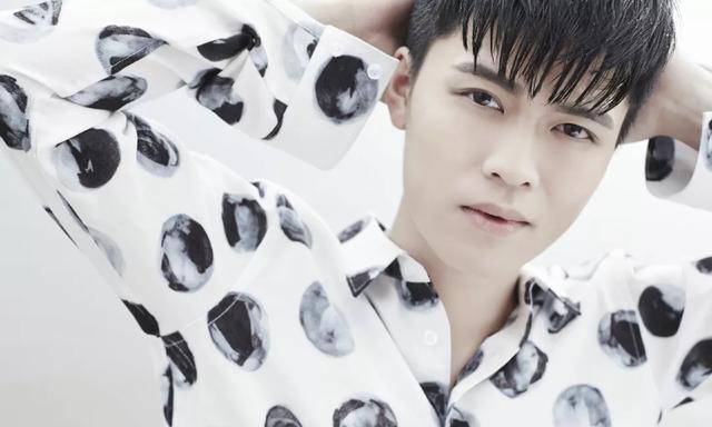 朱一龙|小八卦，朱一龙，赵露思，关晓彤，刘端端，宁桓宇