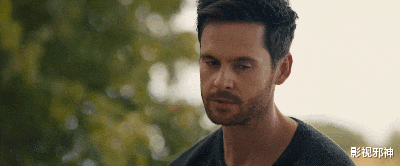 龙套|金主包养、演员劈腿,这出“莎翁魅影”满地狗血