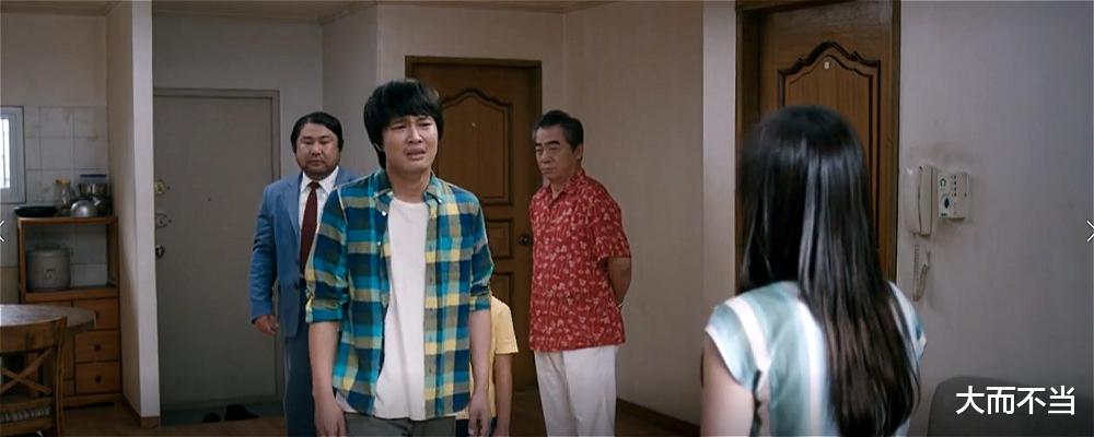 贾玲|贾玲真是流年不利，新片刚爆了40亿就传出两大“丑闻”