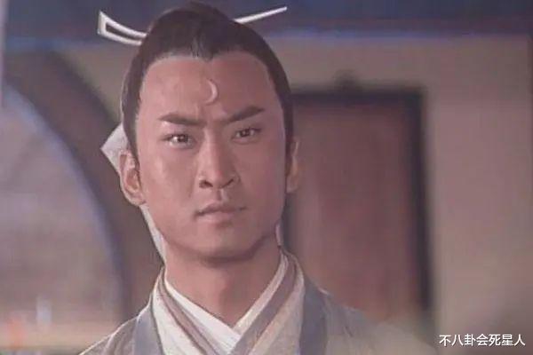 周杰|“尔康”周杰被网友爆猛料！欺骗感情抵押贷款，不吃避孕药被抛弃