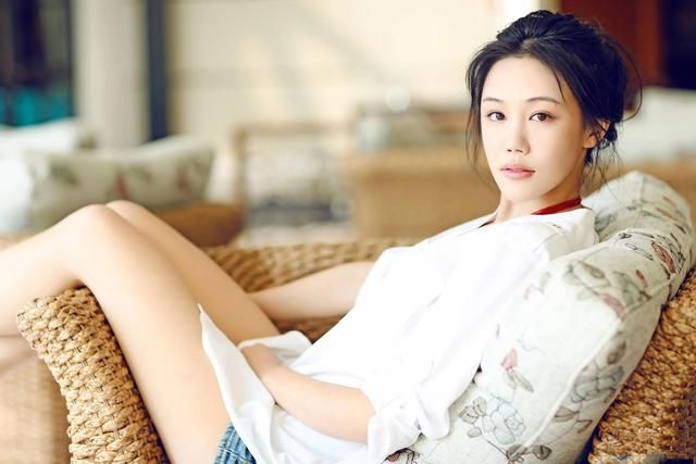 王姬|王姬：28岁嫁初恋，恩爱三十年生两子，幸福背后有心酸和悔恨