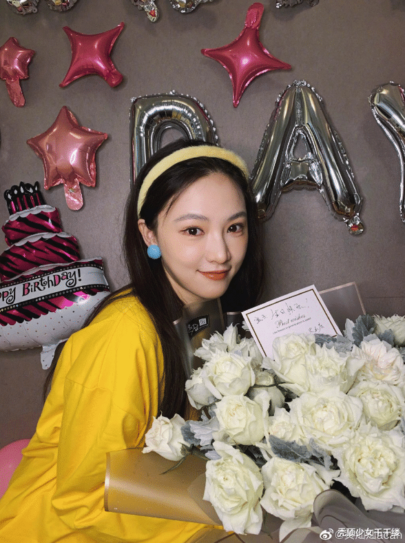 吴倩|命运迥然不同的武大校花，吴倩成明星，她成央视主持人，她们最惨