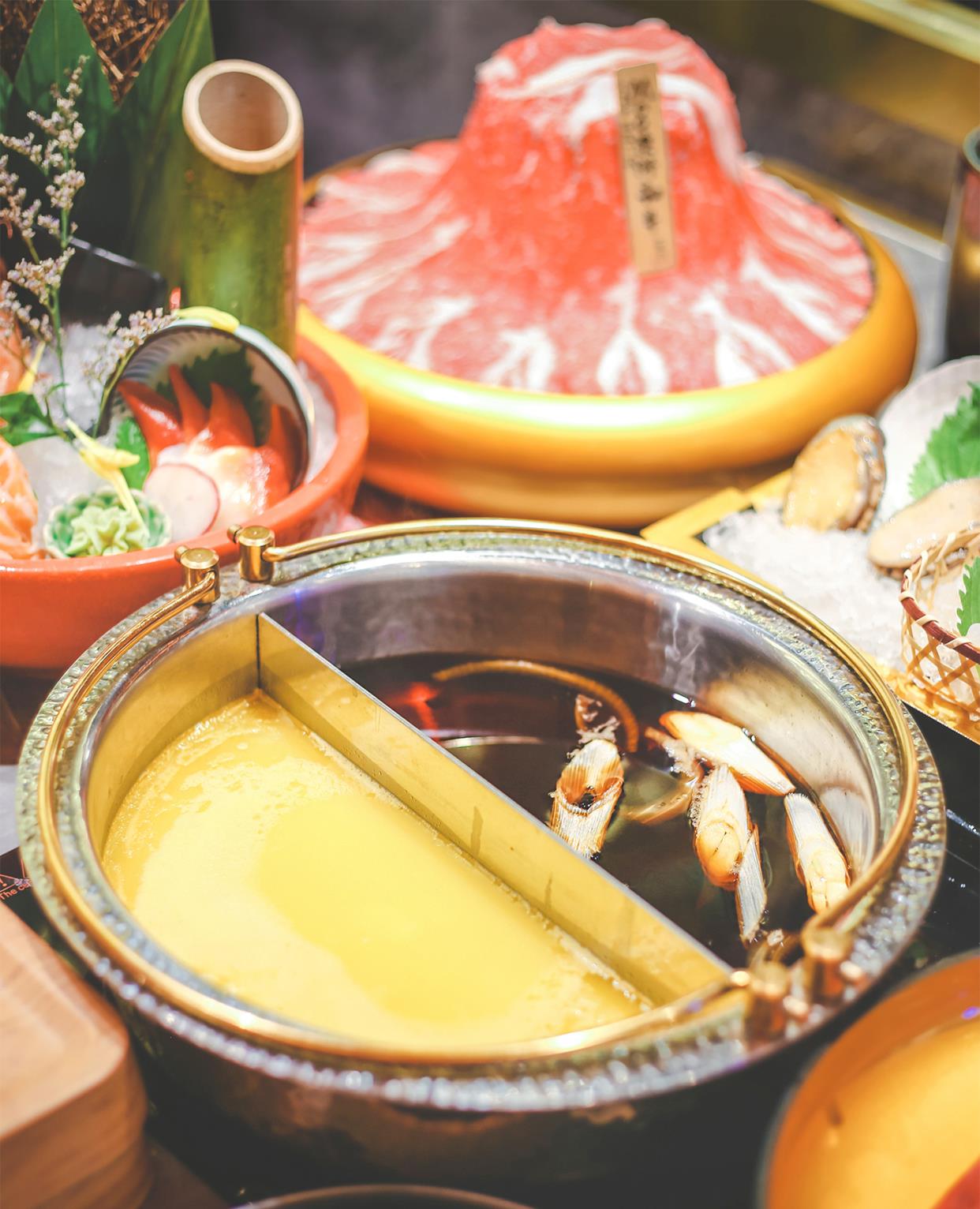 奶球妈咪聊|魔都排队王来南昌了，澳洲和牛畅吃，海鲜不限量，矿泉水都是依云