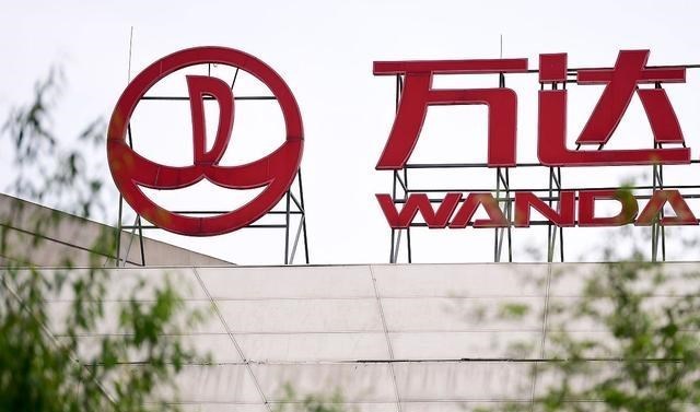 王健林|王健林背后的女人：两年帮万达还债2000亿，网上却很少她的传闻