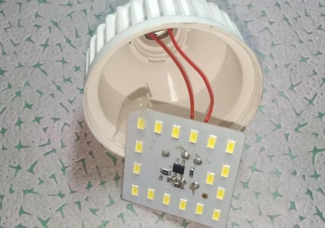 家里的LED灯关灯后微亮，原因一般有4点，但是3个处理步骤要正确