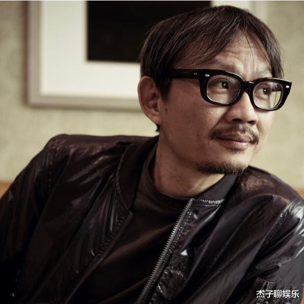 归路|29岁女星与63岁导演同回家！车上抱出小孩，刘若英曾苦等男方10年