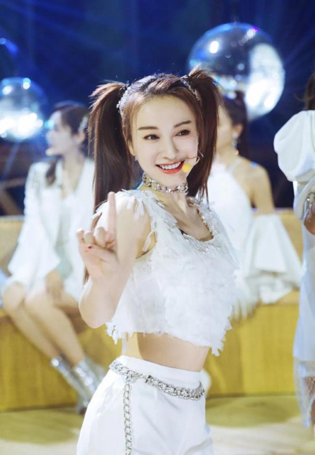 吴昕|《你好星期六》取代《快乐大本营》开播，处境尴尬的只有吴昕一个