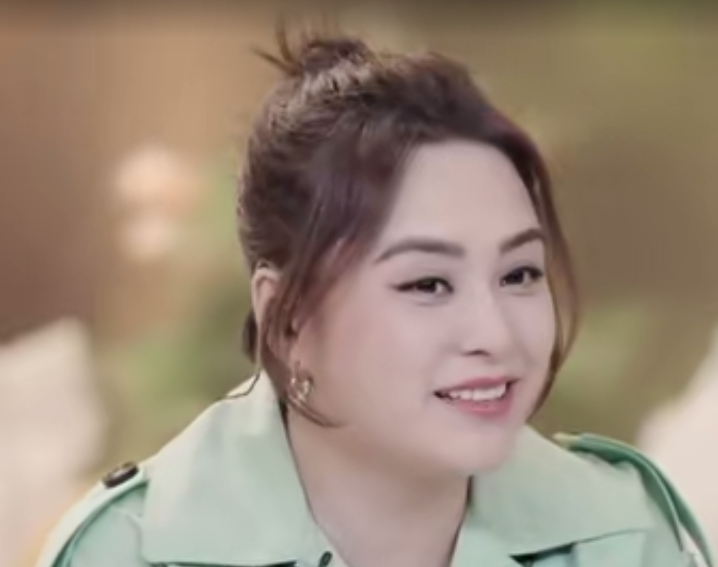 阿娇|40岁阿娇发福撞脸李湘?虎背熊腰脖子看不见,曾因冻卵增重18斤