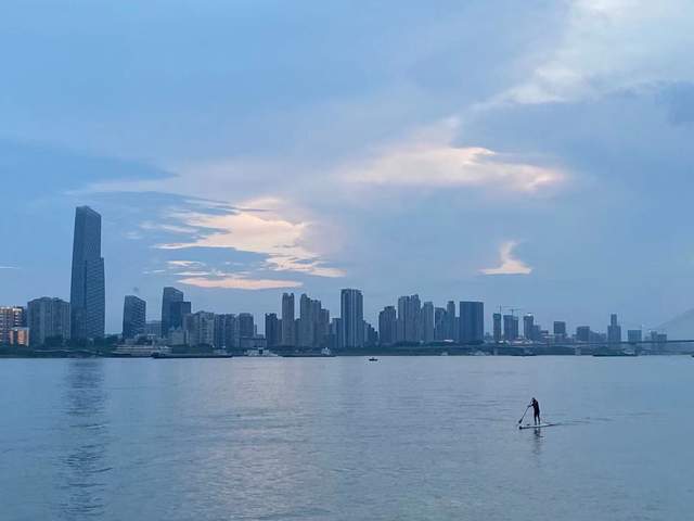 |7月武汉二手房房价曝光，光谷全面飘红，看看你家现在值多少钱？