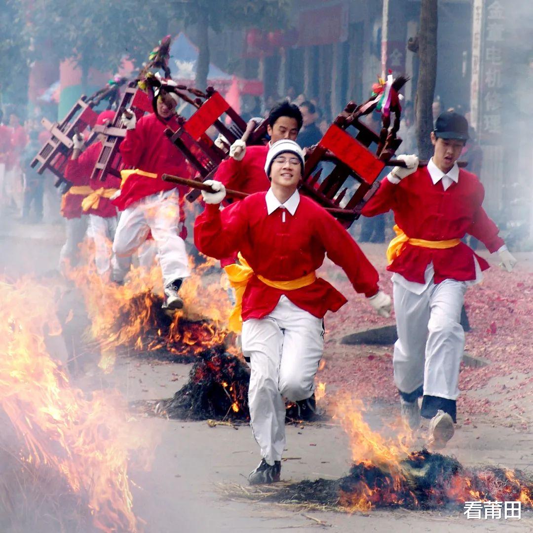 看莆田 一座充满年味的城市:两年了,好想莆田的闹元宵