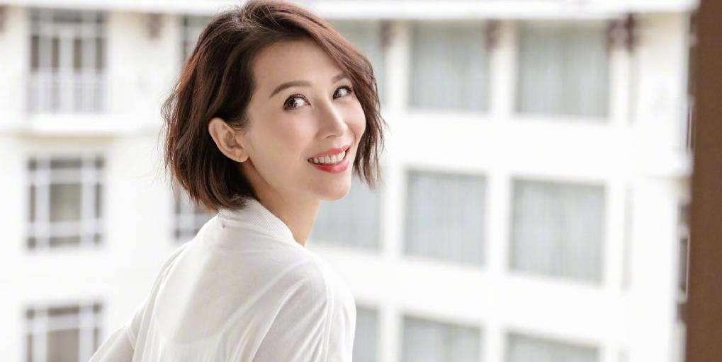 谢娜|《你好星期六》何炅回来了，最后是她替代了谢娜的位置